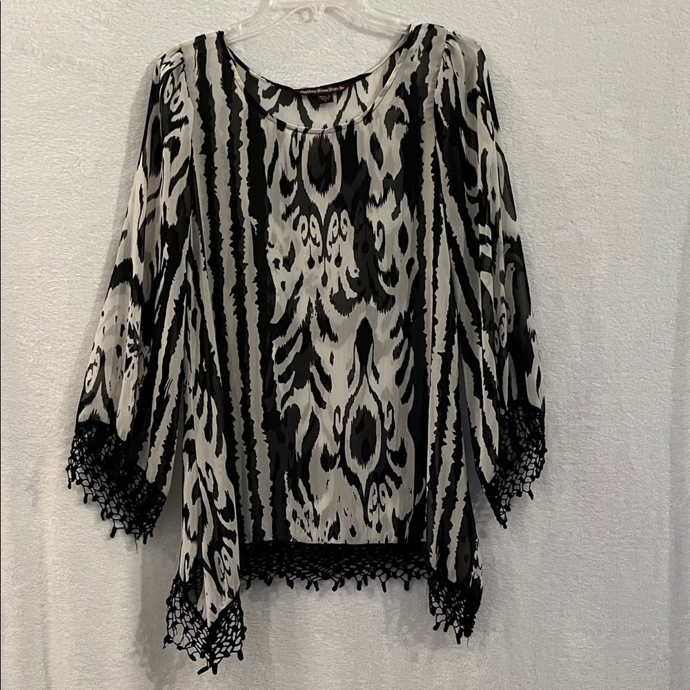 Sienna Rose Black and White Blouse